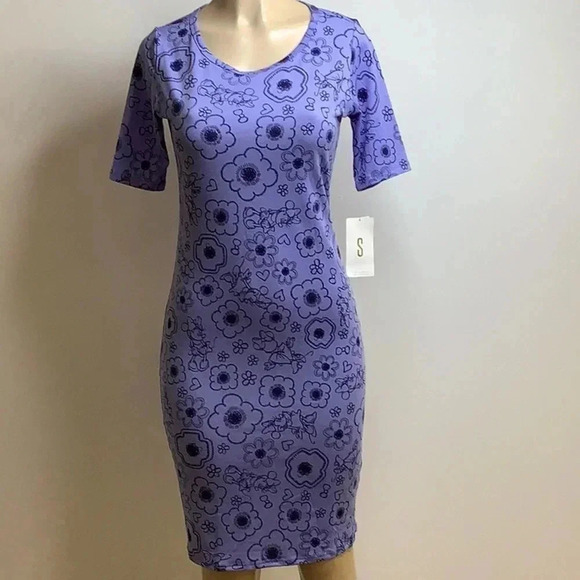 LuLaRoe Dresses & Skirts - LuLaRoe Size Small Disney Collection 3/4 Sleeve Dress. New With Tags.